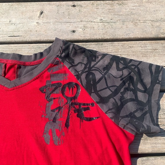 💛 ActiveZone Red & Grey Raglan Graphic T-Shirt - Men's/Unisex Large - Picture 3 of 7